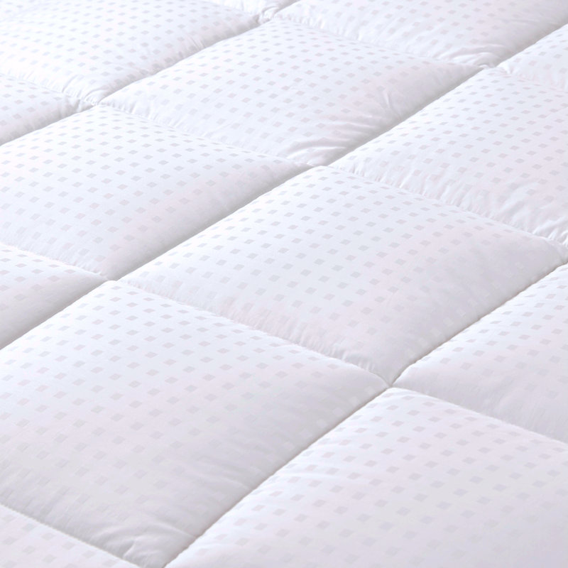 Cotton Machine Woven Comforter, Queen Comforter