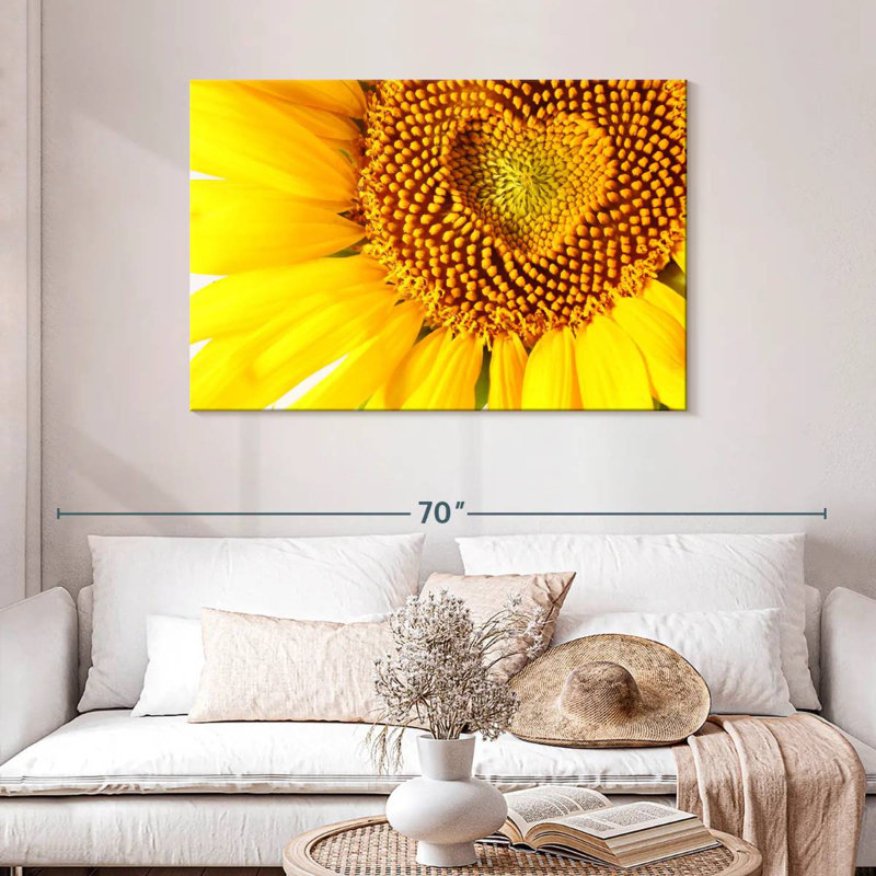 Harnek Sunflower Heart, 30" H x 45" W