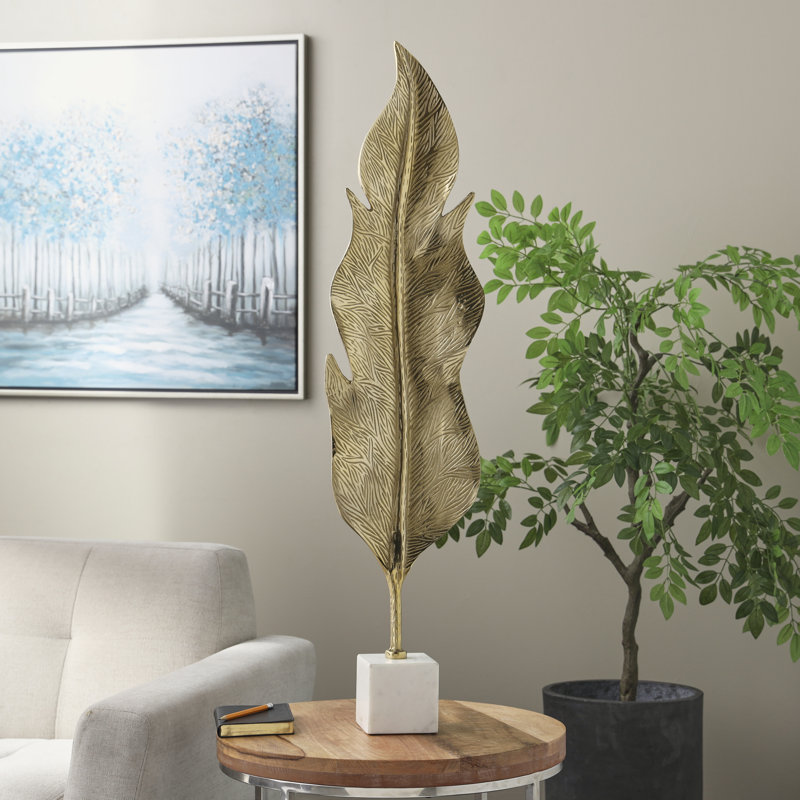 Grande sculpture en aluminium Jatanna, H 39,63 po x l 9,5 po x P 4 po