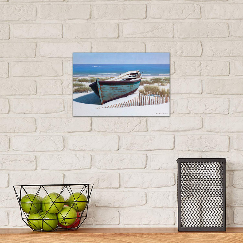 «Blue Boat on Beach» par Zhen-Huan Lu - reproduction de photo, H 8 po x l 12 po x P 0,75 po, Toile tendue