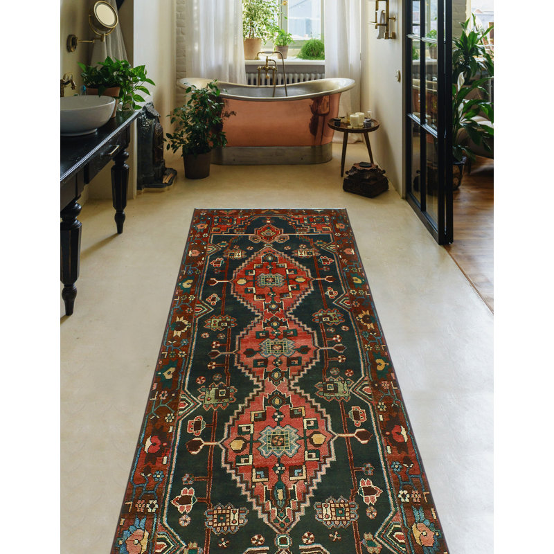 Khylar Distressed Eylul Charcoal Runner