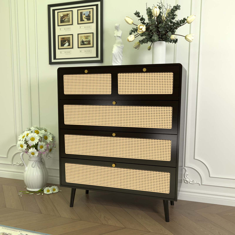 Shawntae 31.49'' Sideboard