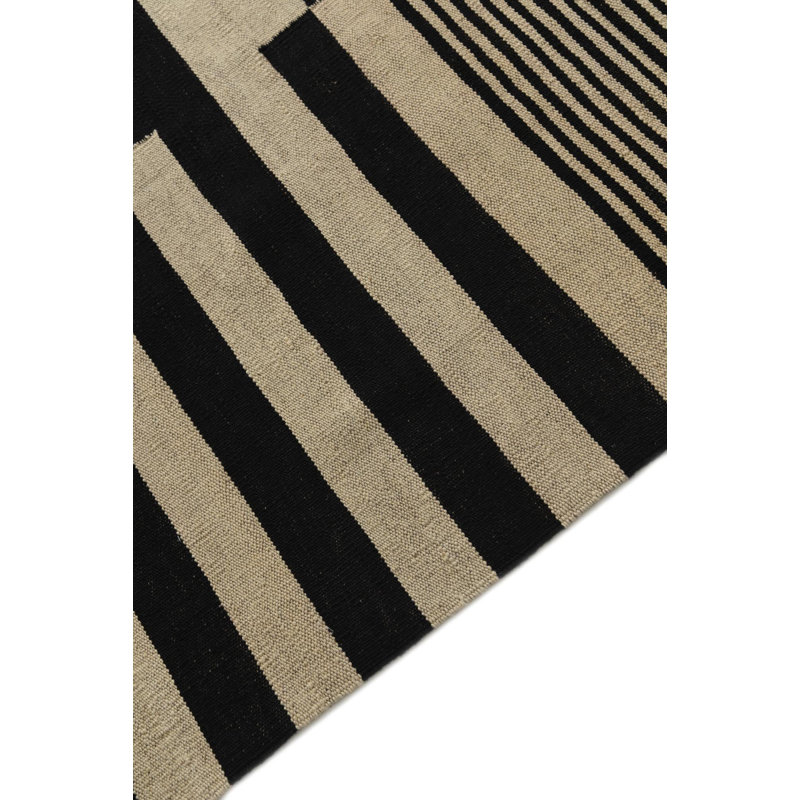 Tapis ivoire 5 pi 9 po x 7 pi 9 po