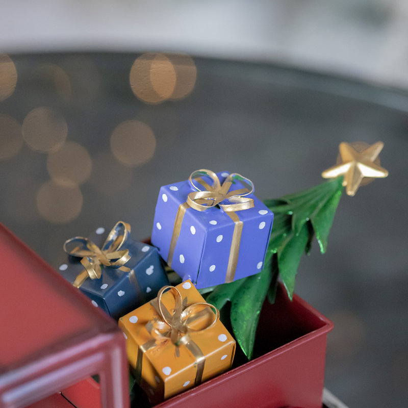 Mini camion avec arbre de Noël et cadeaux, Rouge antique