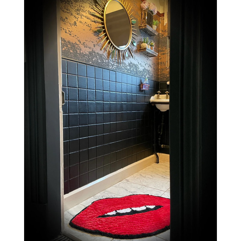 Carle Lips Shaped Bath Mat