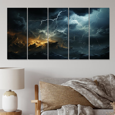 Storm Turbulence Unleashed - 5 pièces sur toile tendue