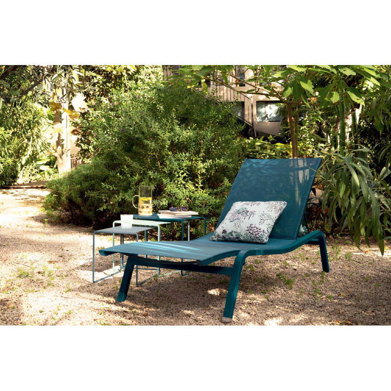 Alize Outdoor Metal Chaise Lounge, Acapulco Blue