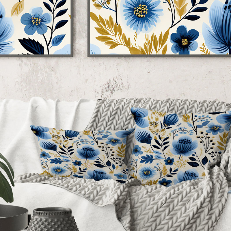 Nordic Yellow Blue Garden Dreams II - coussin à imprimé floral