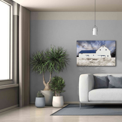 «Blue Trimmed Barn» par Lori Deiter, art mural sur toile