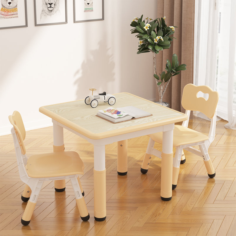 Ensemble de table et 2 chaises pour enfants à hauteur réglable, surface en grain de bois, pieds antidérapants, mobilier multi-activités facile à nettoyer pour les enfants, pour la lecture, le dessin et les repas