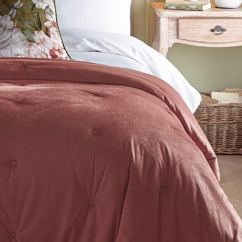 100% Polyester Plaid Bedspread