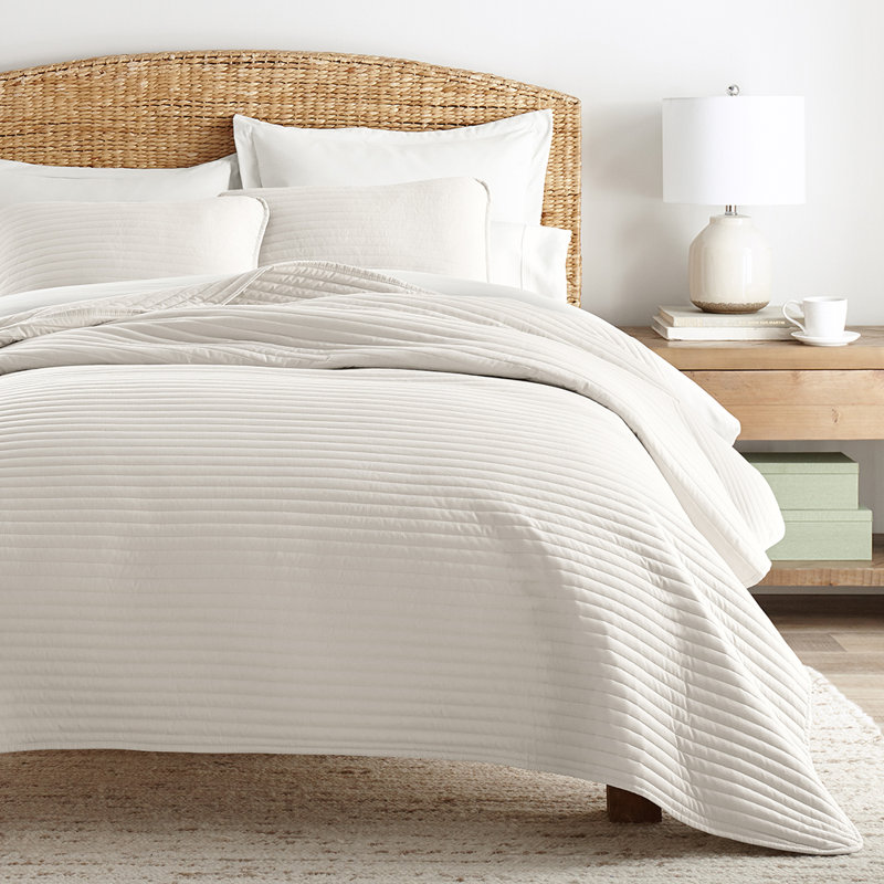 Becky Cameron Lightweight All Season Stripe Stitch Quilt Set with Shams, Natural, King Quilt + 2 King Shams