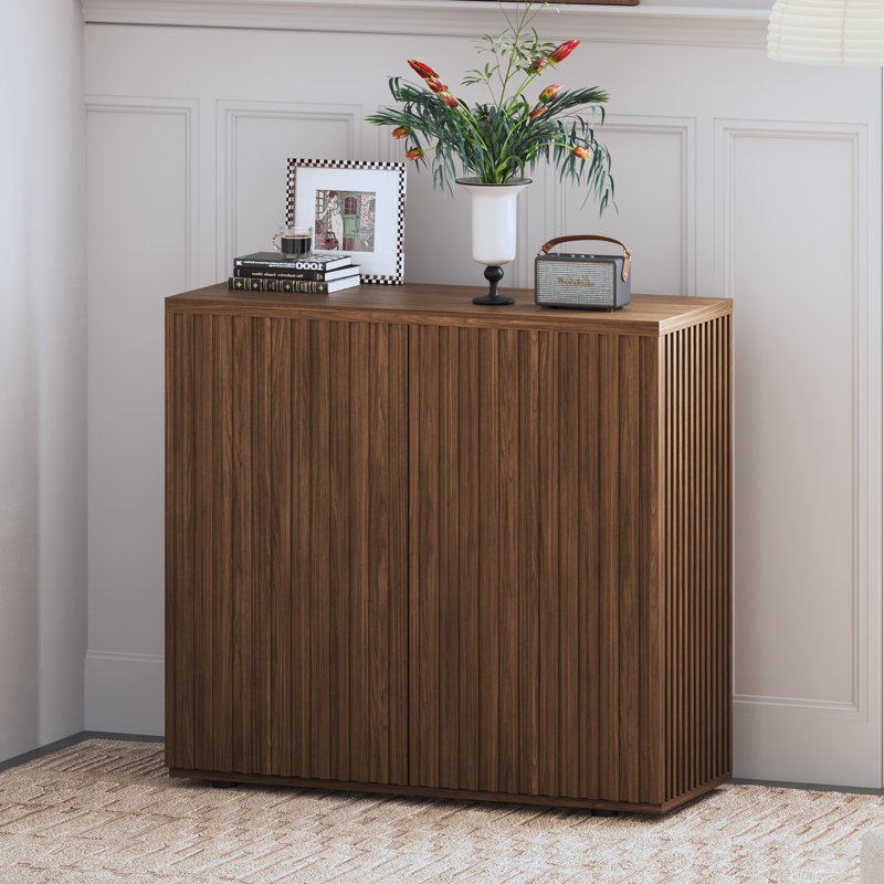 Buffet décoratif avec rangement, buffet cannelé avec tablettes réglables, Noyer