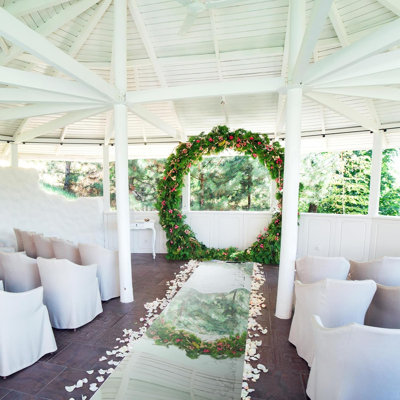 3.3ft x 98.4ft Silver Glitter Wedding Aisle Runner with Tape – Shimmer Reflective Carpet Runner for Wedding Prom Party Decor