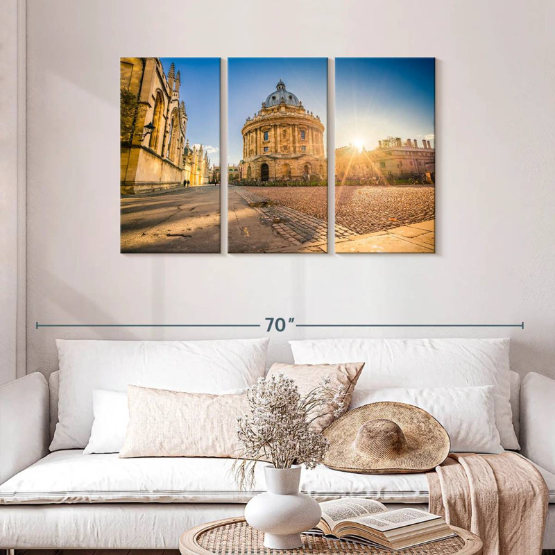Lilie Sunlit Radcliffe Square, 28" H x 45" W