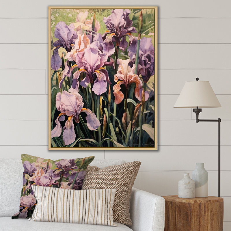 Iris mauve en fleurs dans les prés sauvages sur toile, H 32 po x l 16 po x P 1 po, Cadre naturel flottant