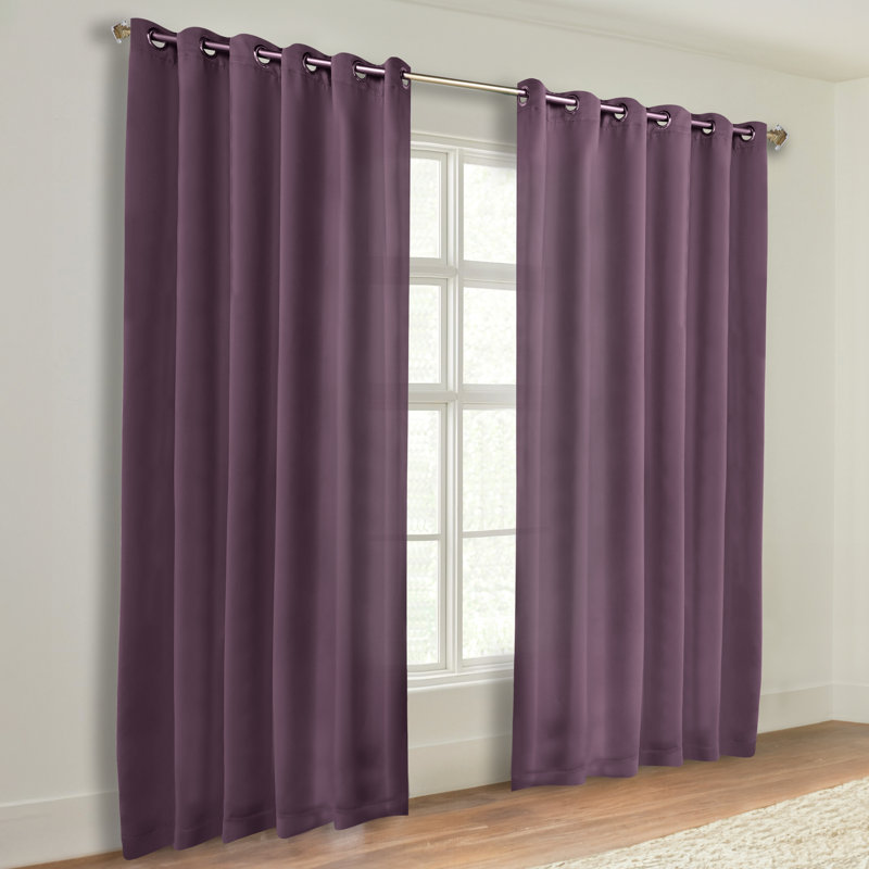 Paire de rideaux obscurcissant avec œillets Millendon, Glycine, L 70 po x L 96 po