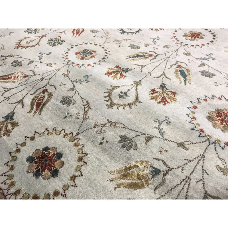 Tapis ivoire noué à la main de haute qualité