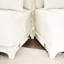 Trois places rembourrées en chenille beige, avec un design ergonomique, un coussin lombaire, une base en bois et des sièges confortables pour plusieurs pièces avec support, éponge élégante et haute résilience, modulaire