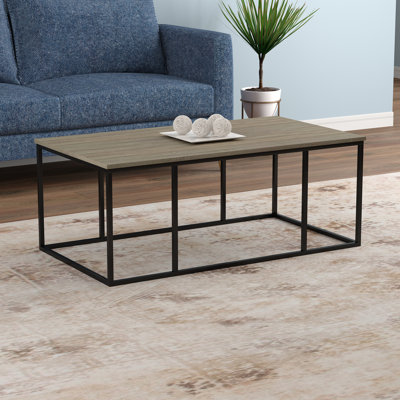 Table basse à structure ouverte