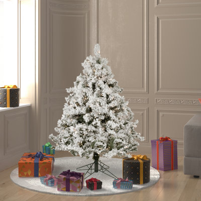 Pfeiffer 4.5' Lighted Pine Christmas Tree