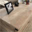 Table basse à plateau relevable, finition brune