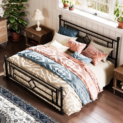 Erberto Standard Bed