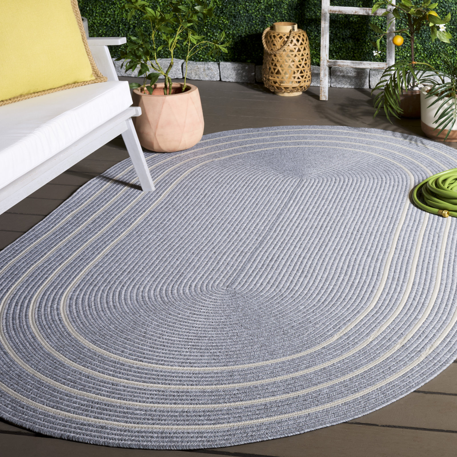 Machine Washable Hand-Woven Braided Rug, Oval 5' x 8'