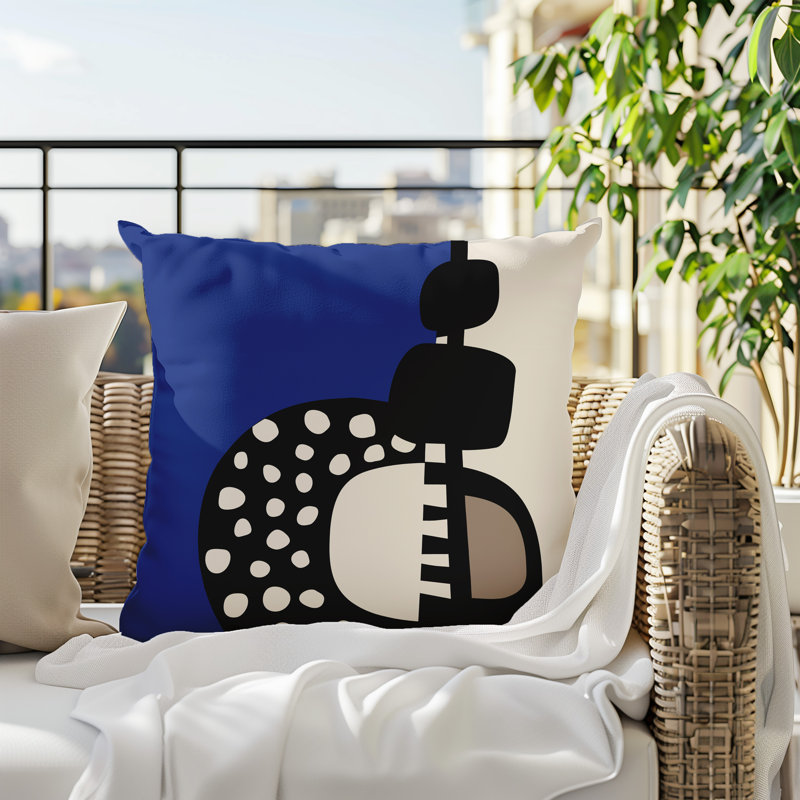 Oreiller carré réversible intérieur / extérieur Khari, H 19 po x l 19 po, Bleu marine / noir / blanc cassé abstrait