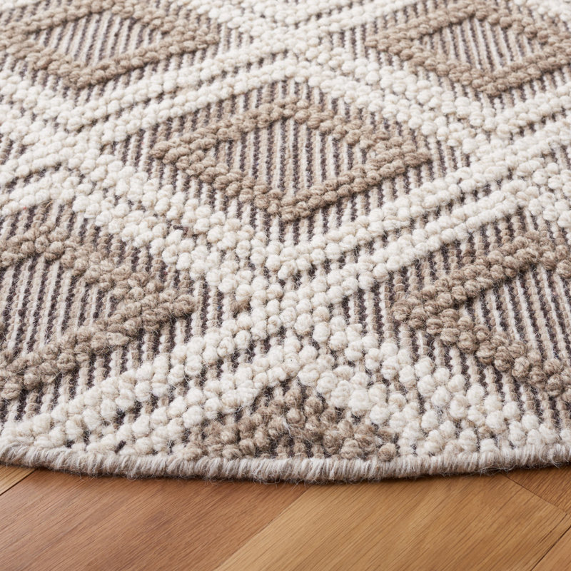 Kentshire Hand Woven Wool/Cotton Geometric Rug in Beige, Round 6'