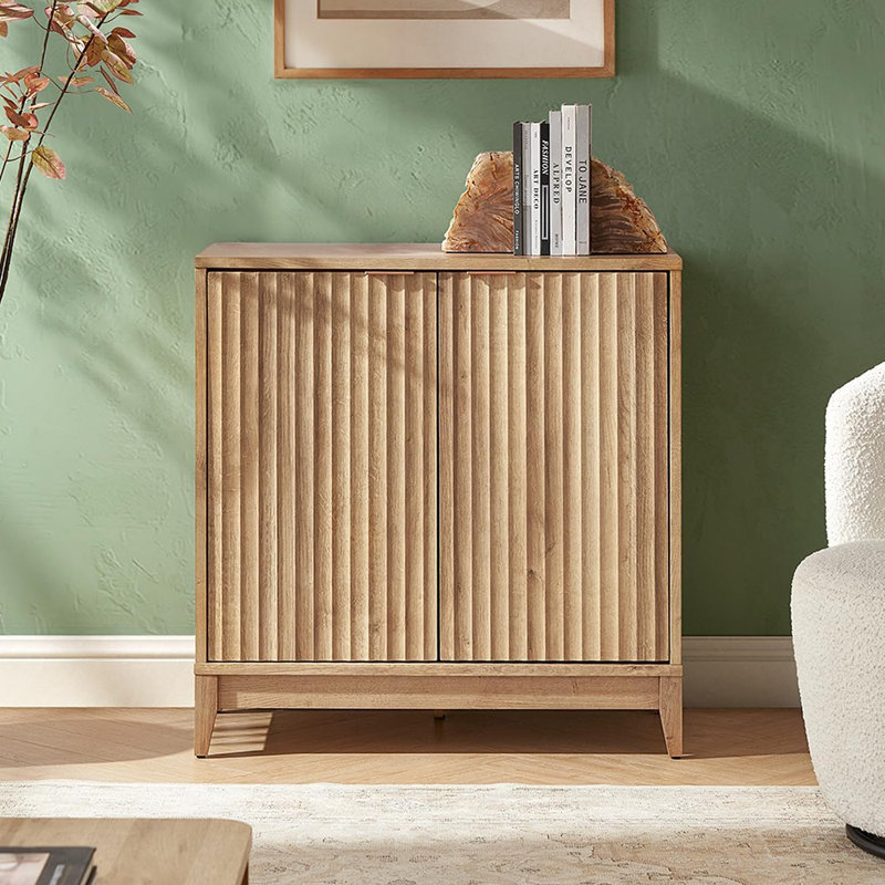 Armoire de rangement moderne avec porte à panneau cannelée Modern Farmhouse