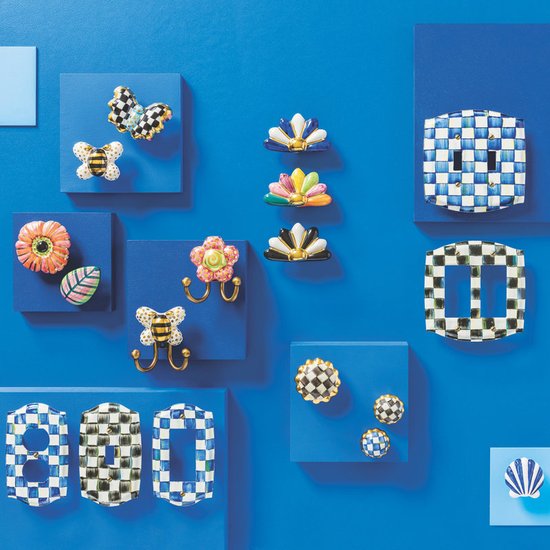 Check Round Knob, Black/Gold Lustre, 1 3/4"
