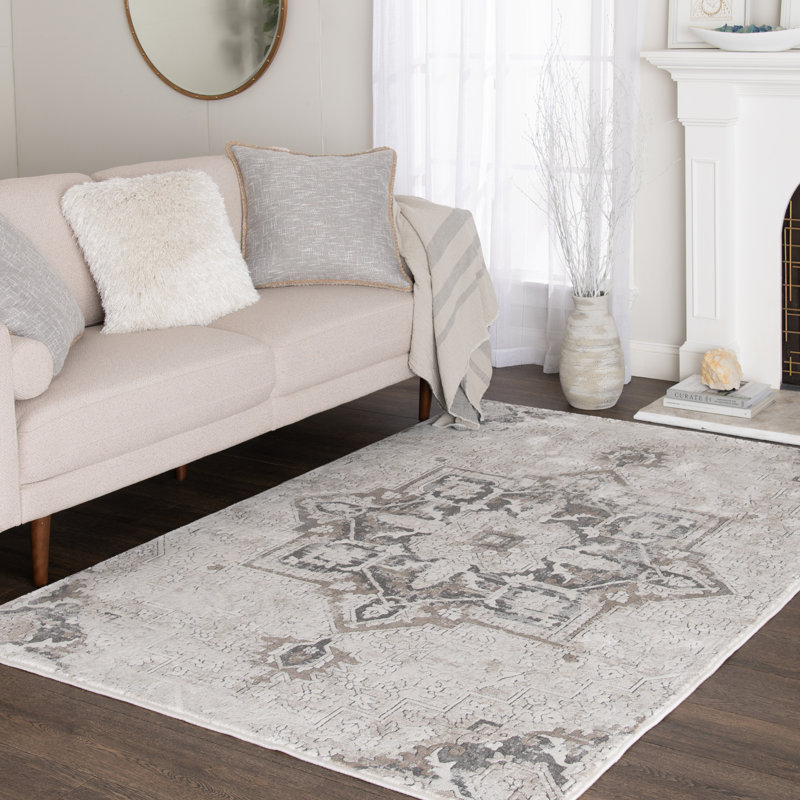 Tapis gris Bungalow Bungalow Allure Jazminski, Rectangle 4 pi 11 po x 7 pi 7 po