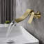 Robinet de salle de bain mural avec bec cascade et valve de contrôle de précision
