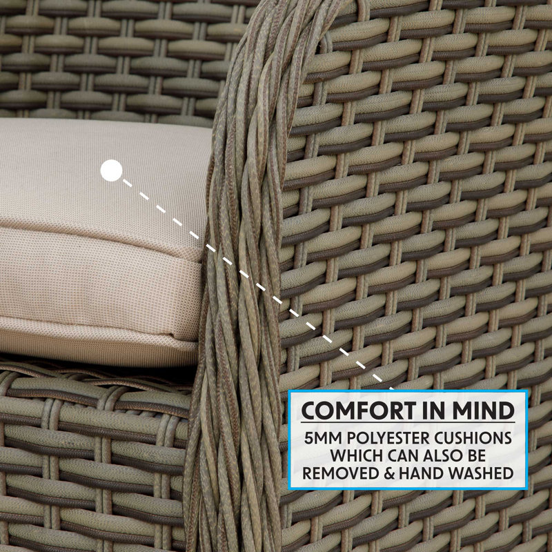 Kasuri Wicker Outdoor Lounge Chair