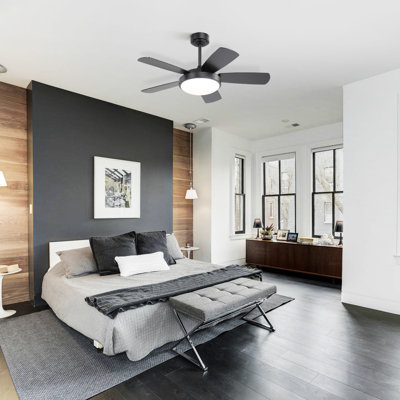 Ventilateur de plafond noir de 42 pouces avec lumière DEL de 22 W et moteur à courant continu réversible avec pales en panneau de fibres à densité moyenne