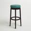 Tabouret rembourré pivotant avec structure en bois massif Baylis-44944666-19293860