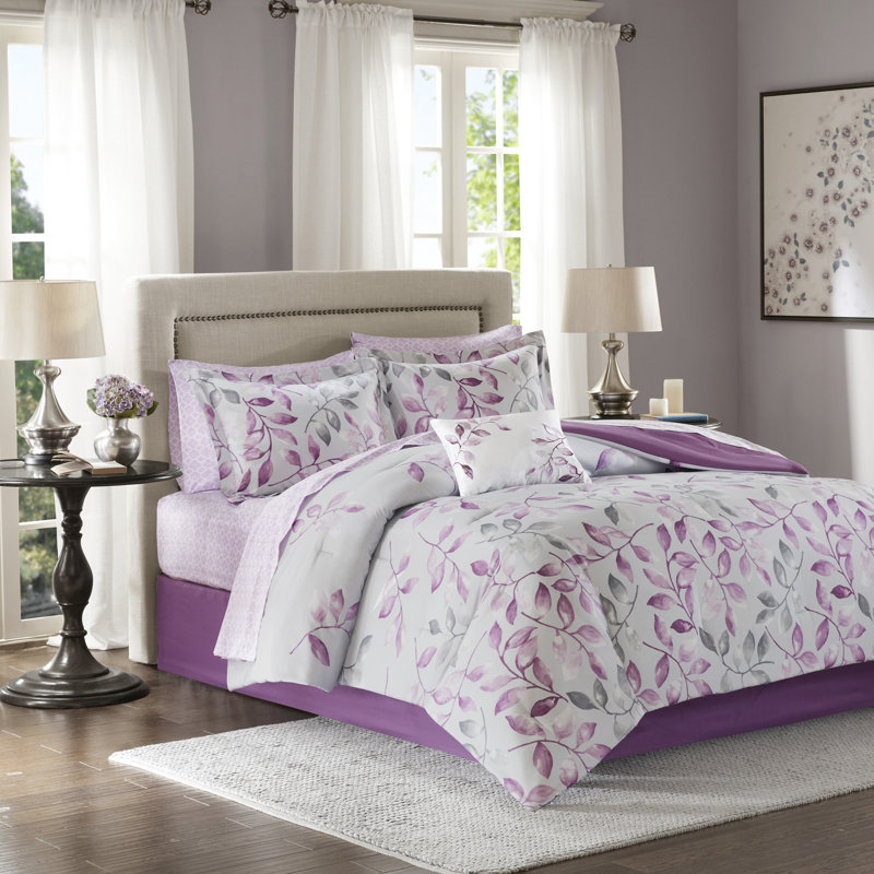 Lafael Purple/White Microfiber Reversible Traditional Comforter Set with Cotton Bed Sheets