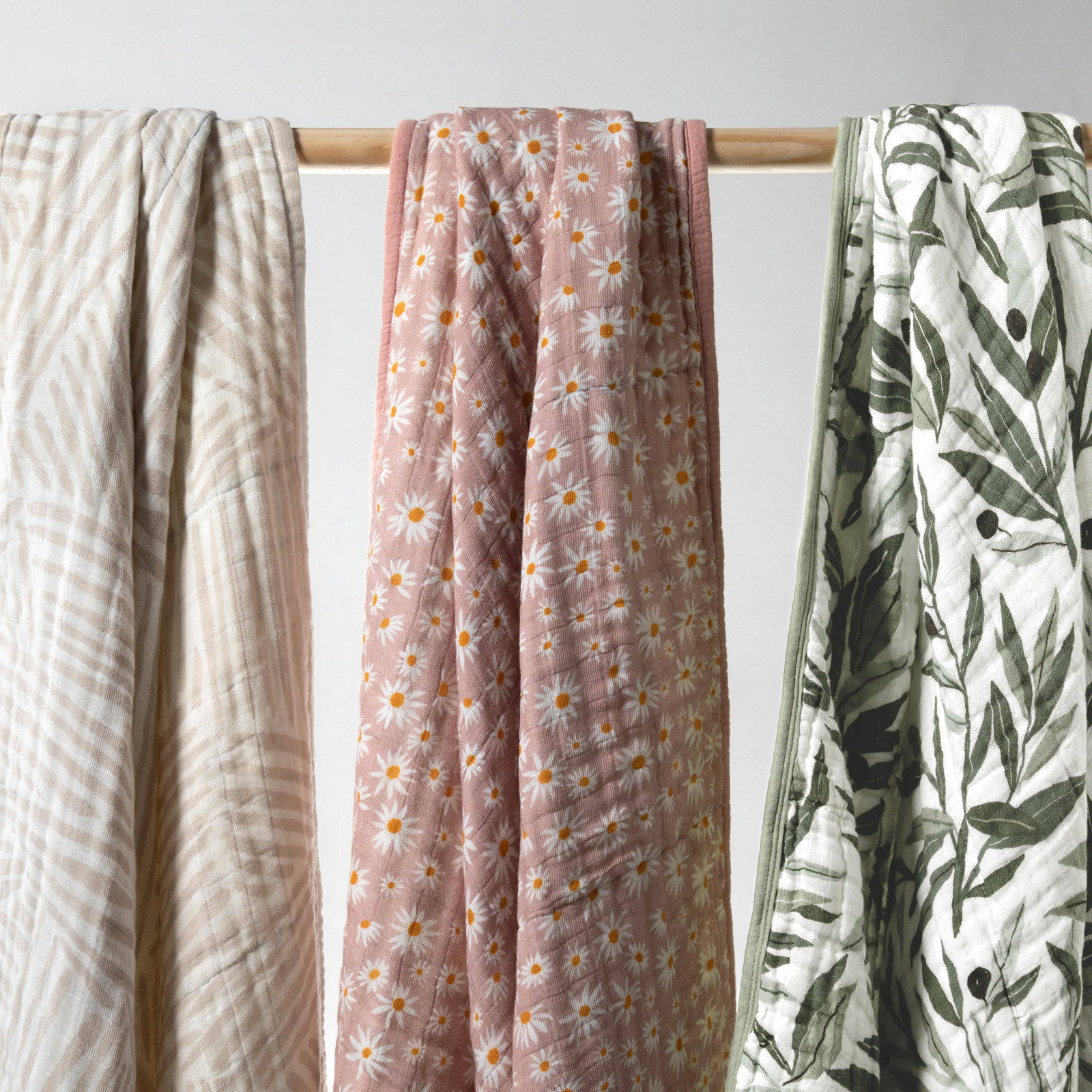 Oat Stripe 3-Layer Muslin Cotton Quilt