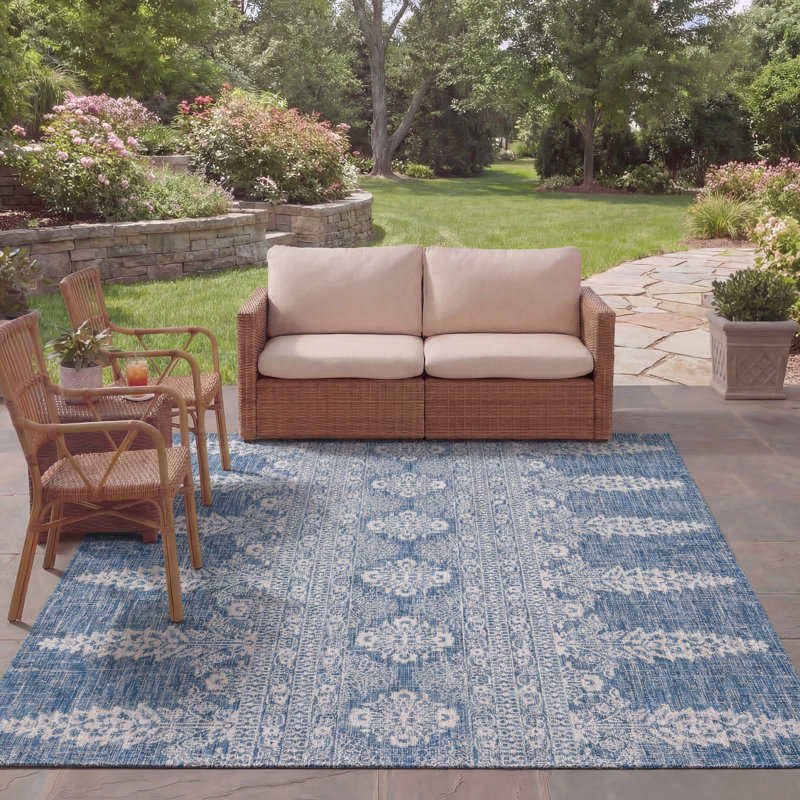 Tapis d'intérieur / extérieur à motif floral Melzina, Rectangle 8 pi x 11 pi