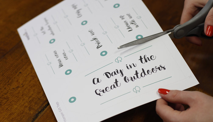DIY gift tags that will add a personal touch to your hamper