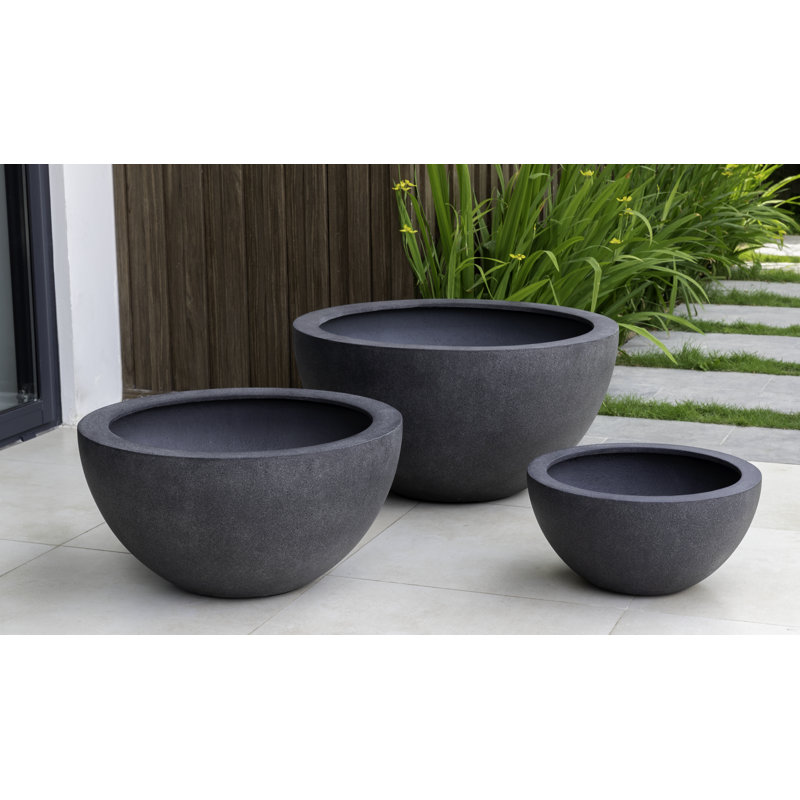 Pot à fleurs en fibre de verre Piccadilly, H 20,5 po x l 29,5 po x p 29,5 po, Gris anthracite clair