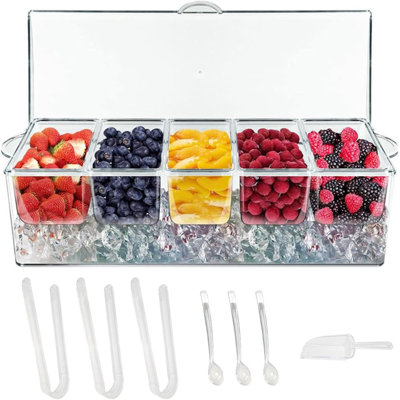 Plateau de service transparent à 5 compartiments pour condiments avec couvercle à charnière et ustensiles de service pour buffets et traiteurs.