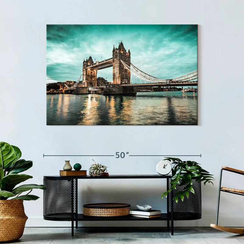 Nicci London Bridge Nightfall, H 32 po x l 48 po
