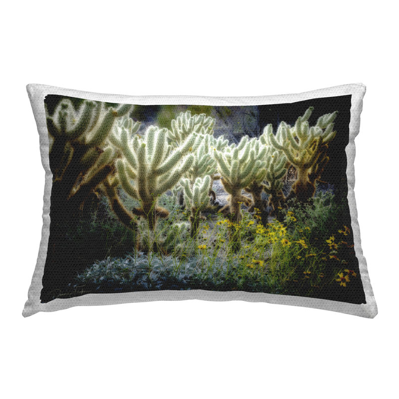 Coussin décoratif d'extérieur Desert Cactus Forest par Dennis Frates