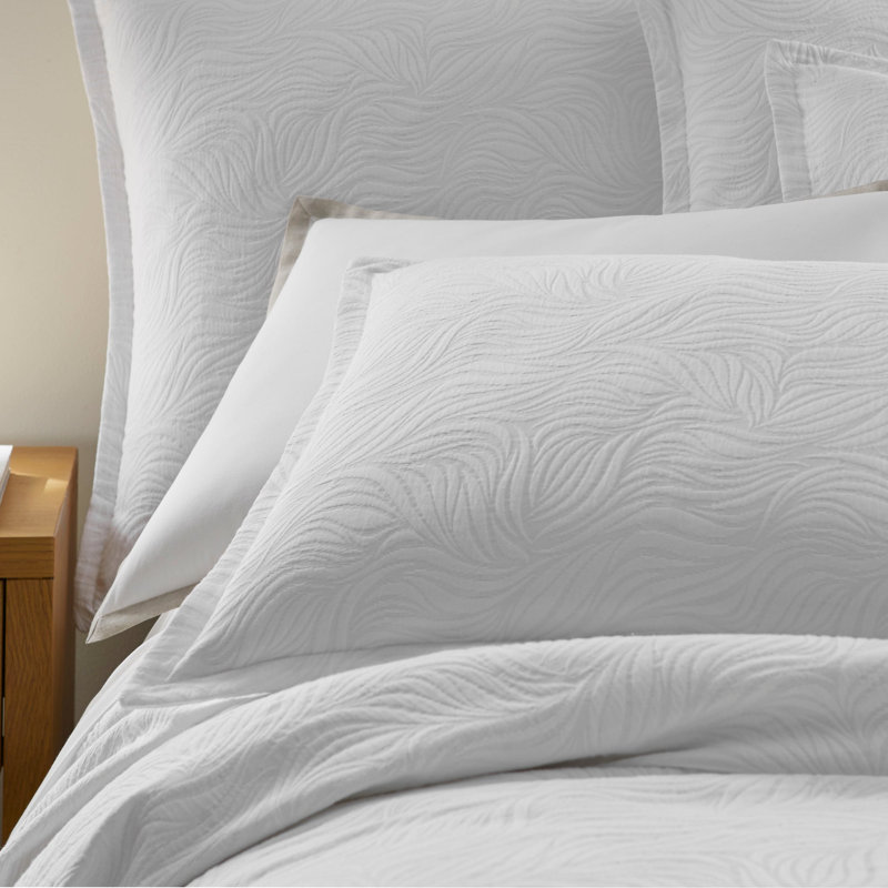 Caribbean Matelassé Pillow Cotton, Rectangular 20" H x 26" W, Natural
