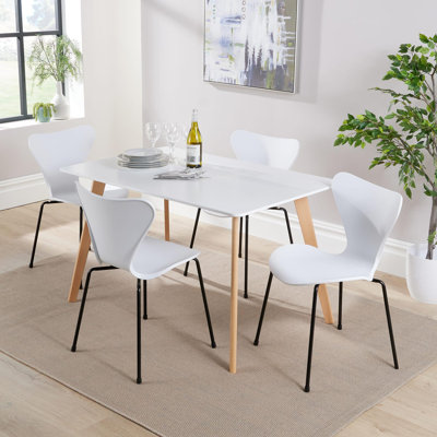 Callianna 4 - Person Dining Set
