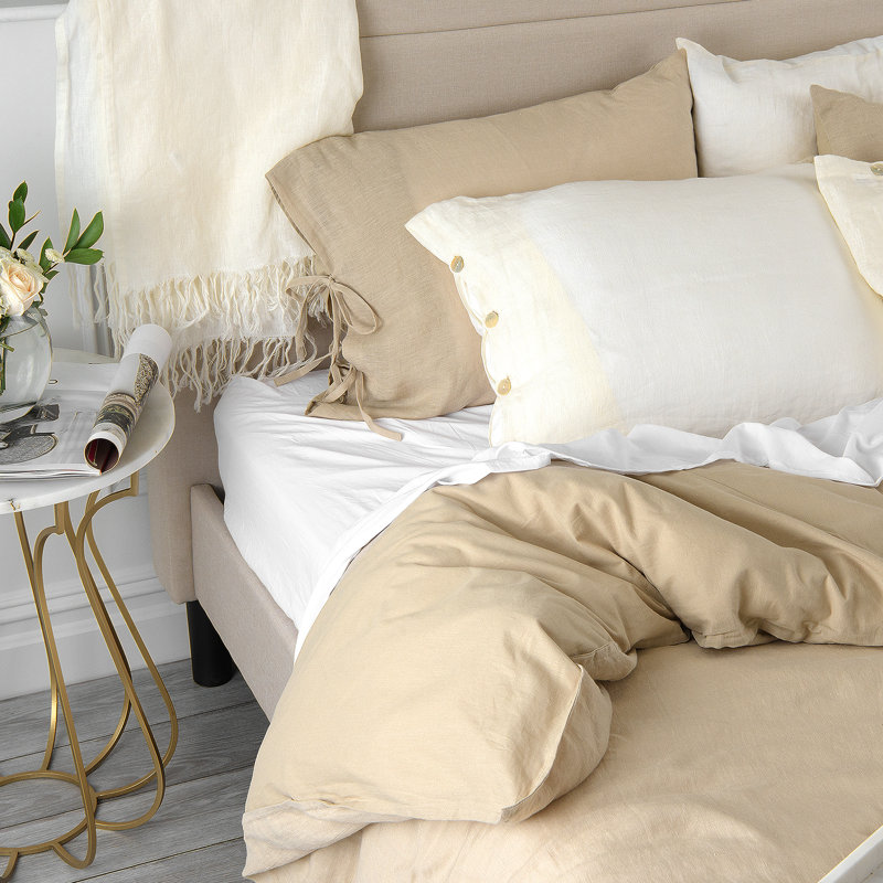 Ginesta Modern & Contemporary Duvet Cover, King Duvet Cover + 2 King Shams, Natural