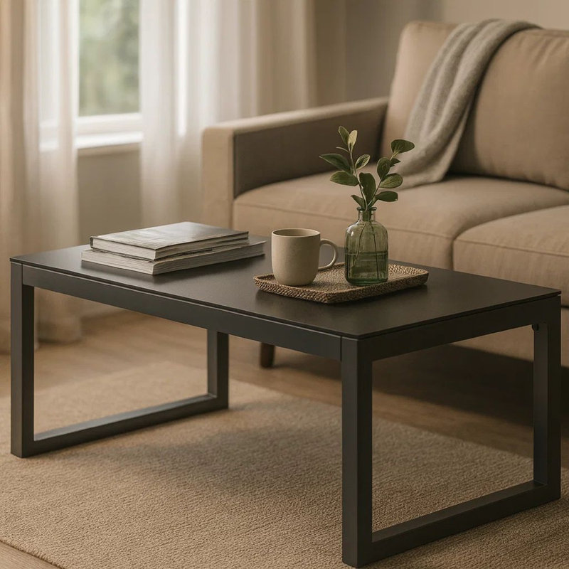 Table basse, base traîneau en aluminium argenté, plateau rectangulaire en verre de 35 po