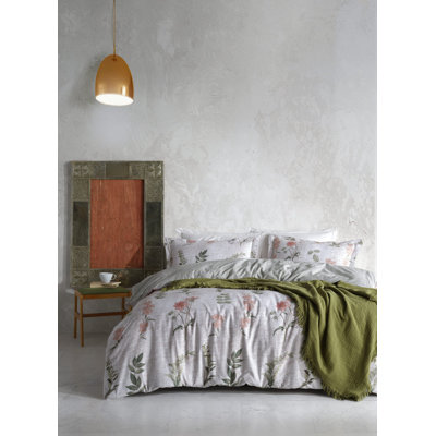Ensemble de housse de courtepointe Luxury King, 100% coton Ranforce, 102,4 x 86,6 po | Comprend 2 taies d'oreiller (19,7 po x 31,5 po) | Pigment imprimé beige, crème et bleu marine | Lavable à la machine à 104 ° F | Élégante literie améliorée